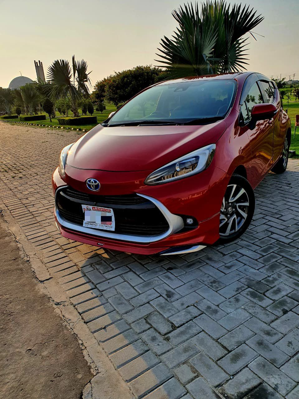 
								Toyota Aqua Z Package full									