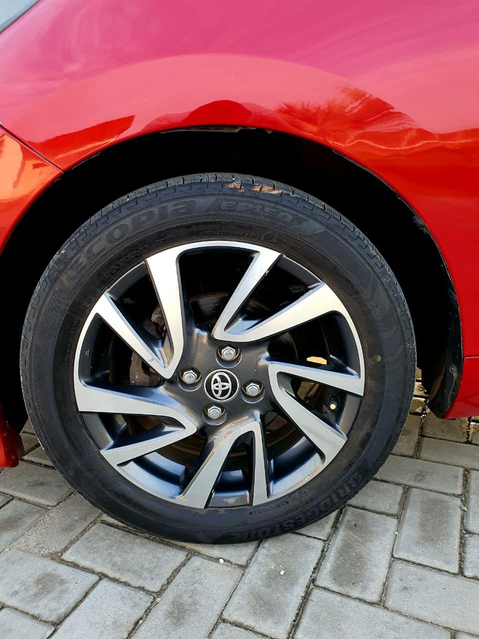 
								Toyota Aqua Z Package full									