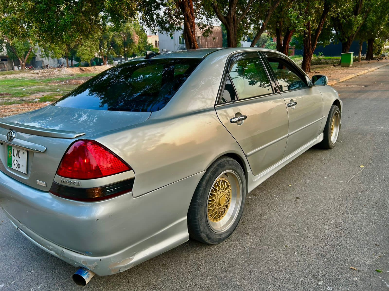 
								Toyota Mark 2 Grande full									