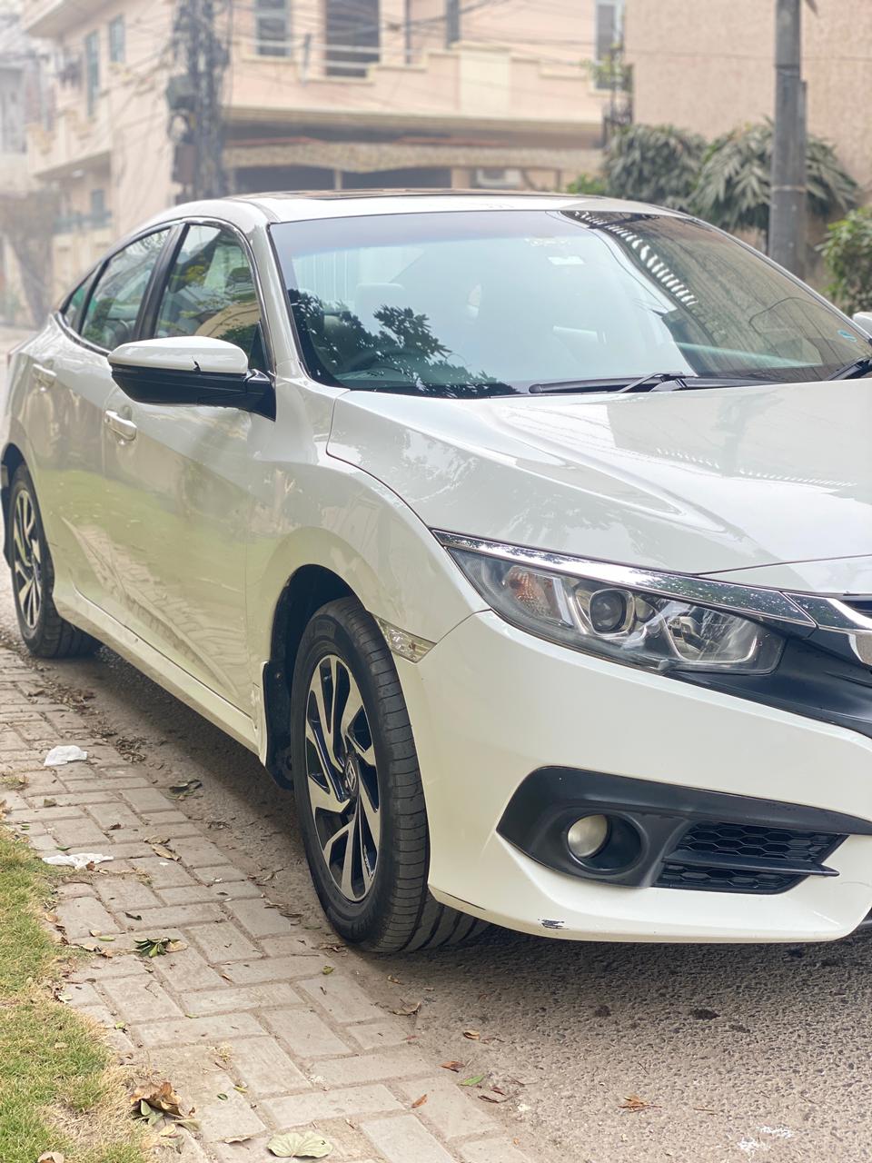 
								Honda Civic UG 1.8 Full Optional full									