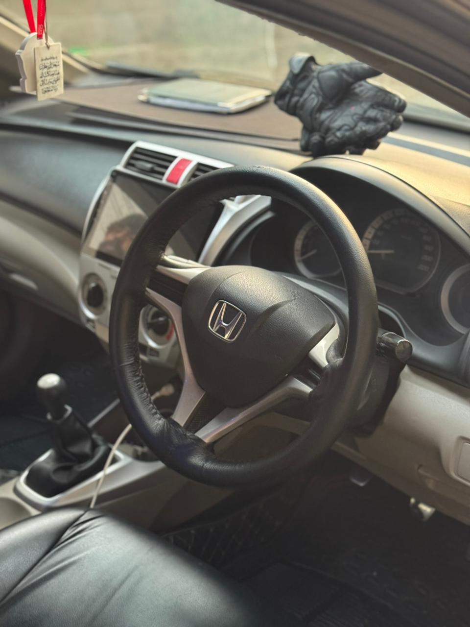 
								Honda City 1.3 MT full									