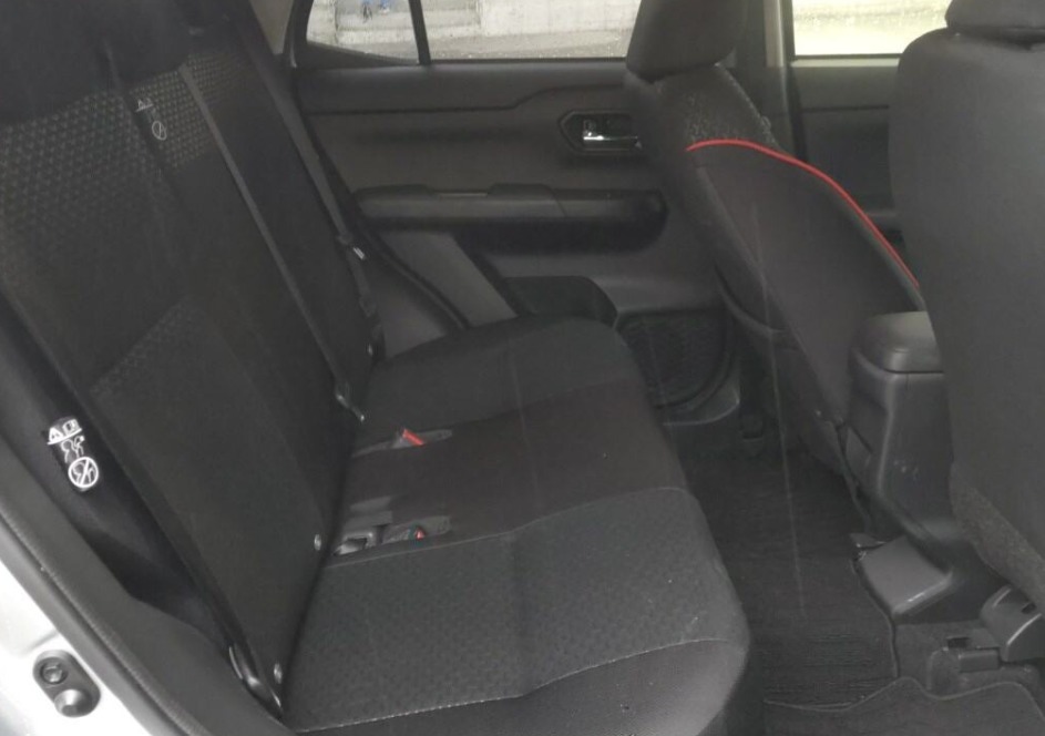 
								Daihatsu Rocky G Package full									