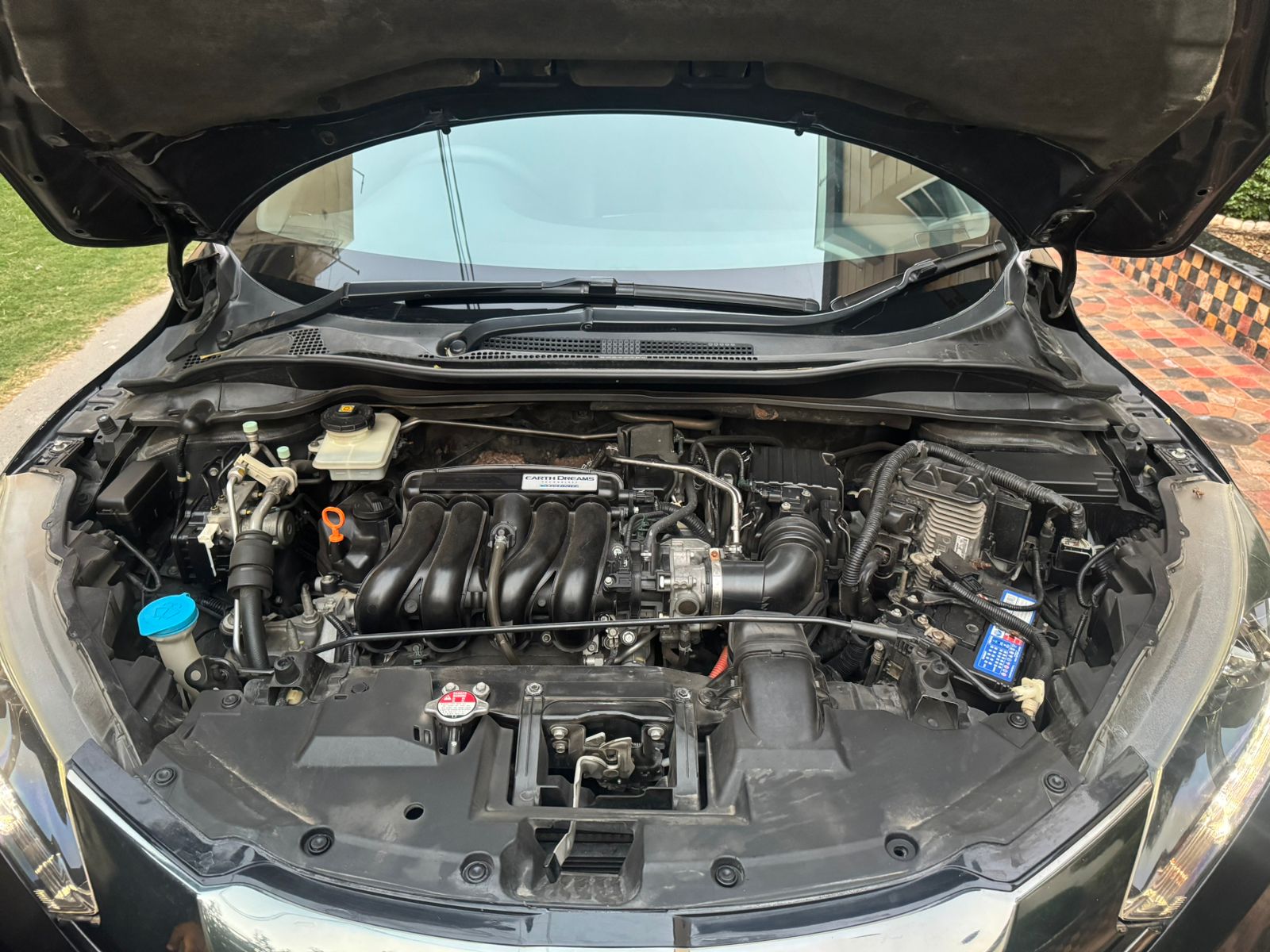 
								Honda Vezel Rs Turbo Full Optional full									