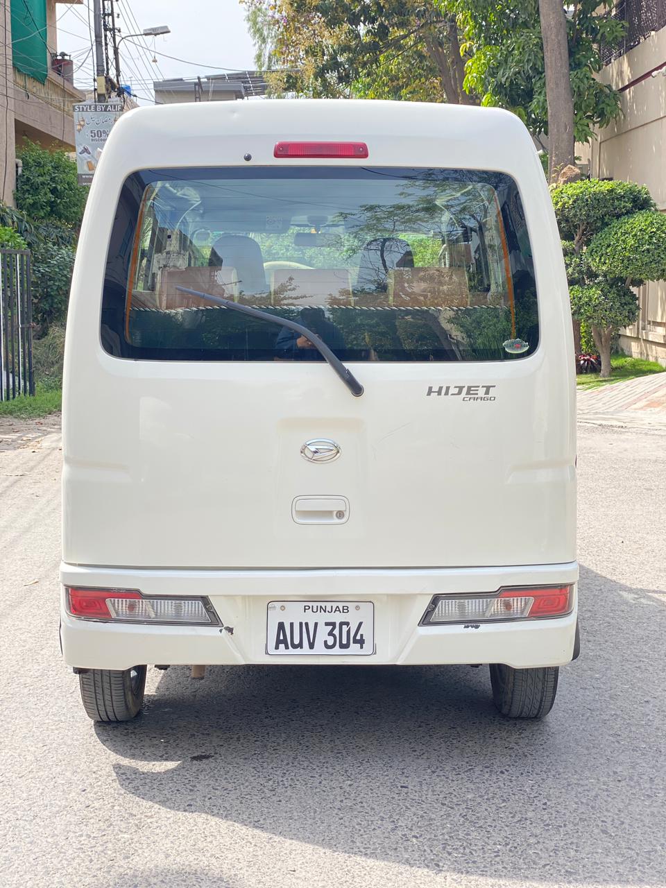 
								Daihatsu Hijet Van full									