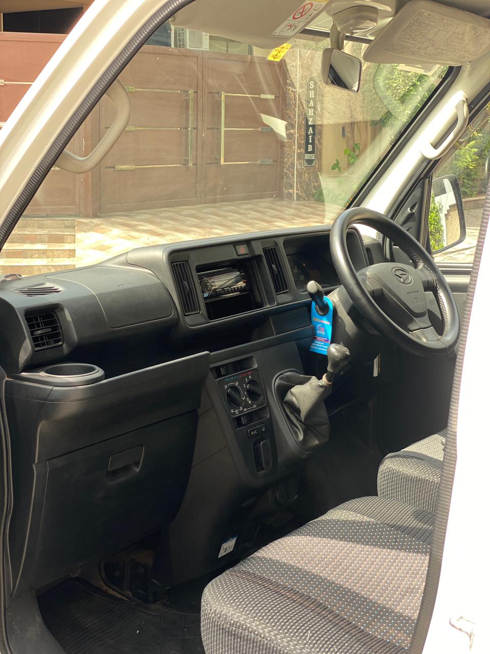 
								Daihatsu Hijet Van full									