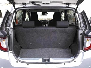 
								Daihatsu Mira X SAIII full									