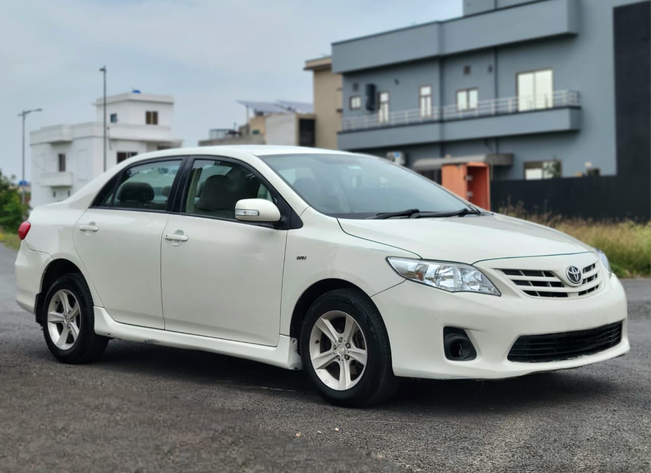 
								Toyota Corolla Xli full									