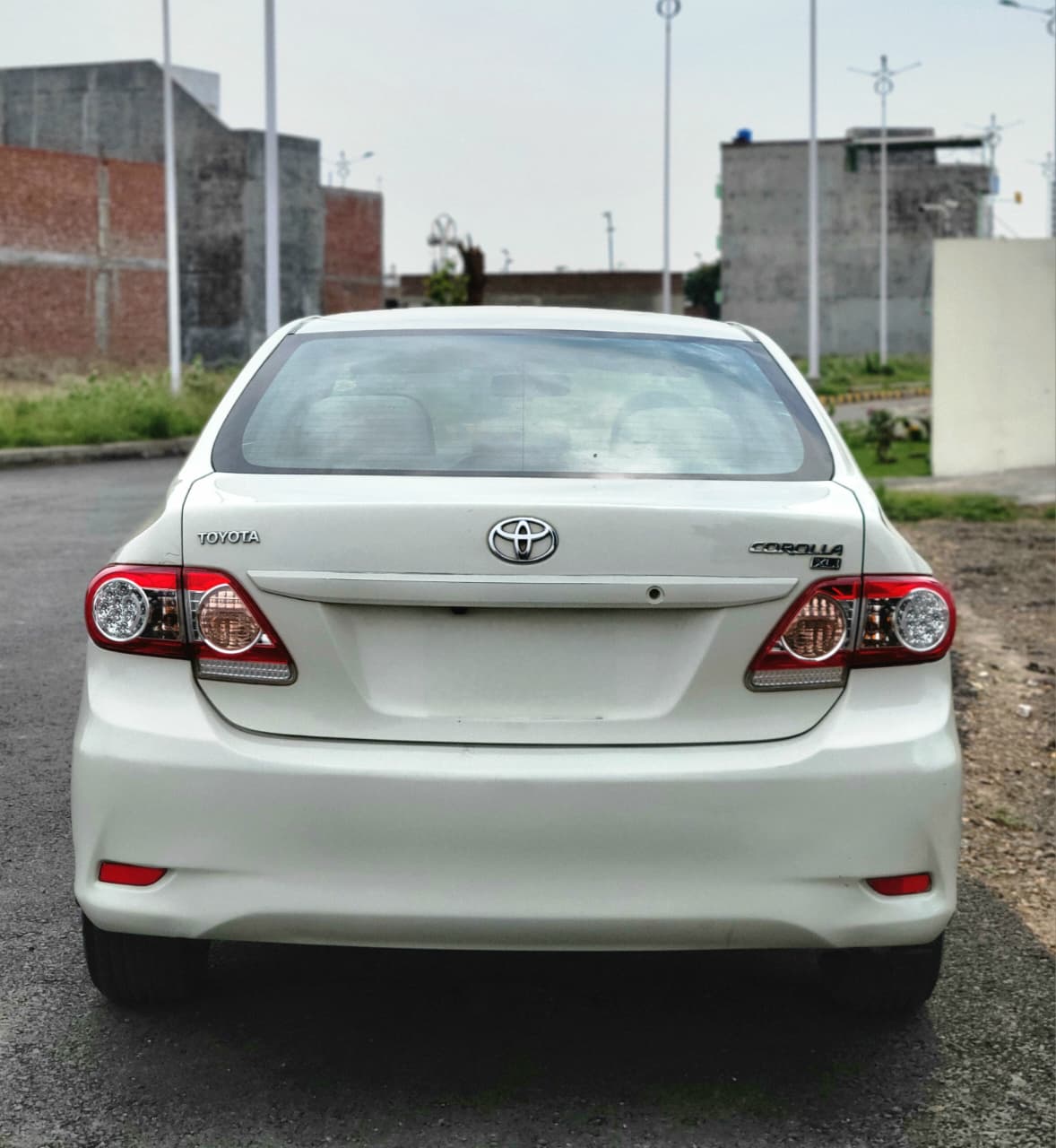 
								Toyota Corolla Xli full									